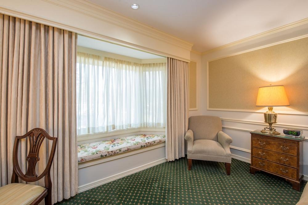 Orchards Hotel Уильямстаун Экстерьер фото